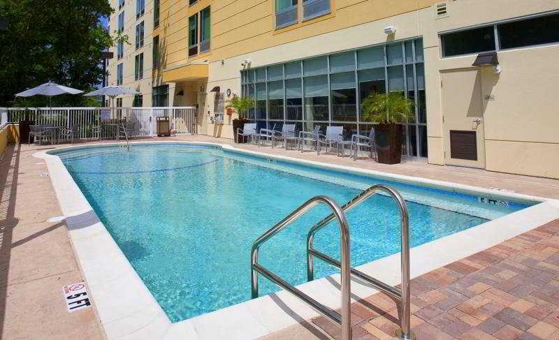 Springhill Suites Tampa North/Tampa Palms Bagian luar foto