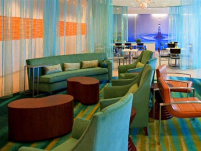 Springhill Suites Tampa North/Tampa Palms Bagian luar foto