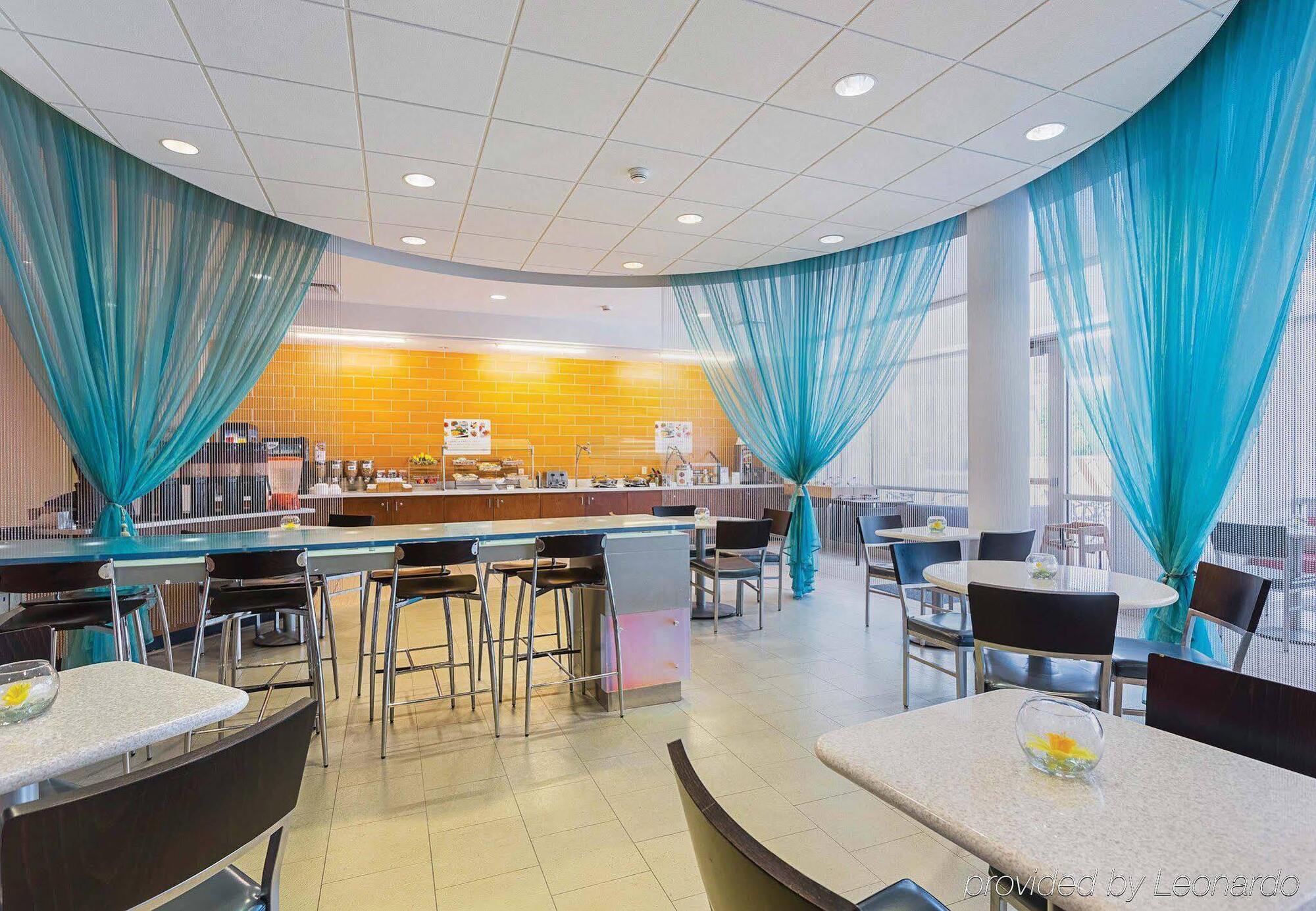 Springhill Suites Tampa North/Tampa Palms Bagian luar foto