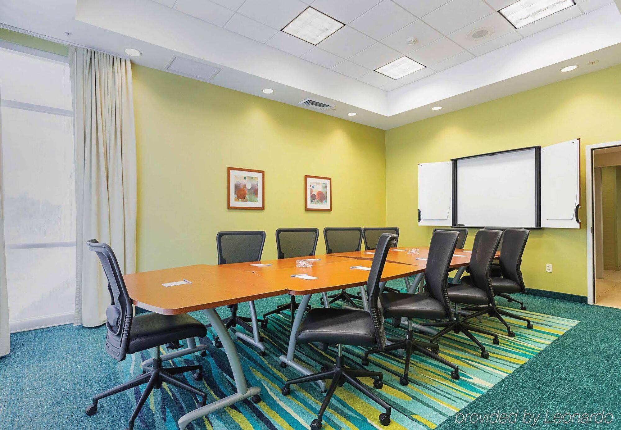 Springhill Suites Tampa North/Tampa Palms Bagian luar foto